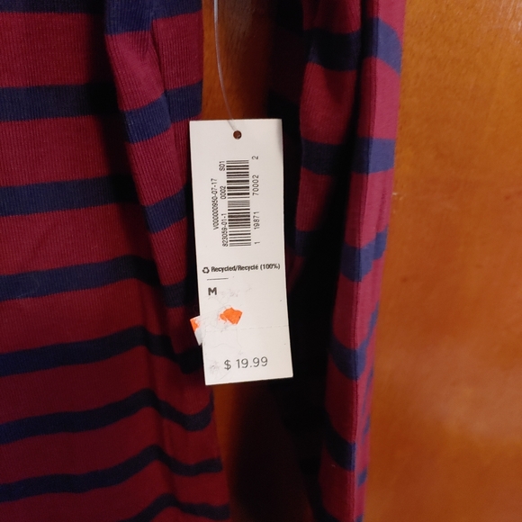 Top - Picture 3 of 4